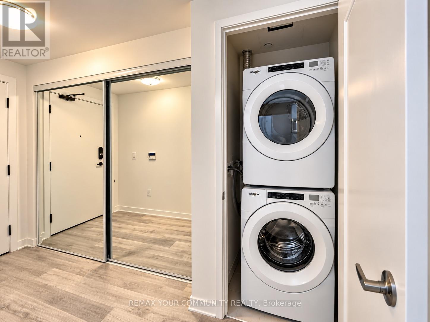 #2629 W 135 LOWER SHERBOURNE STREET - 19