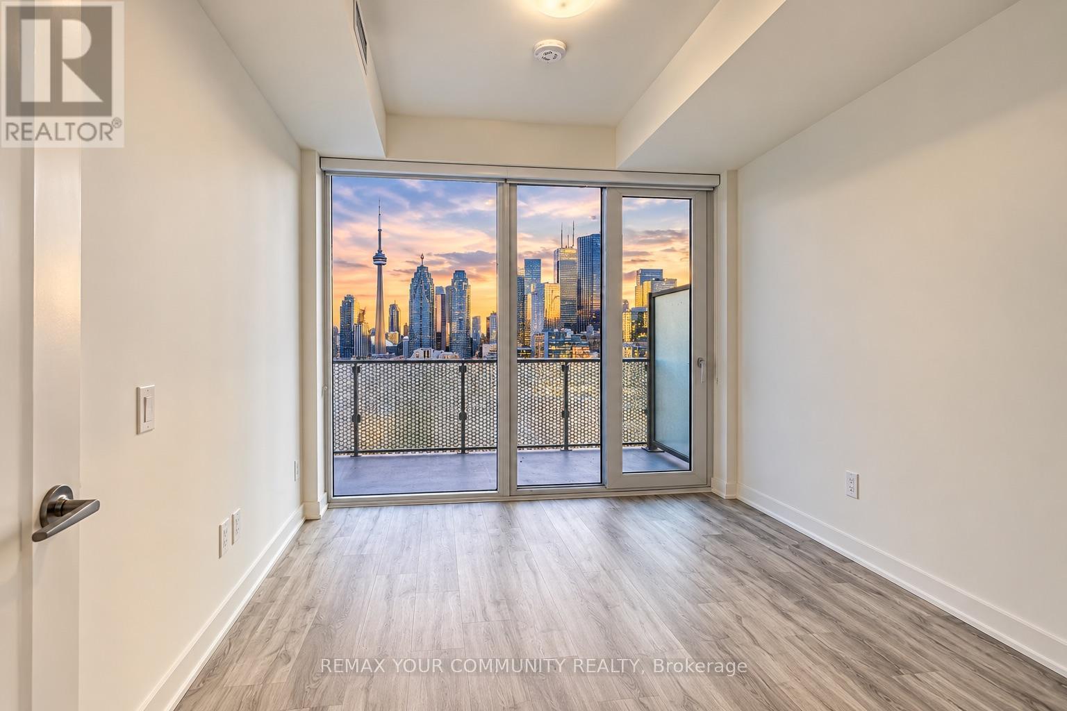 #2629 W 135 LOWER SHERBOURNE STREET - 7