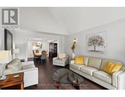 Family room - 11 Harrowsmith Place, Richmond Hill, ON L4E2K1 Photo 10