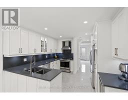11 Harrowsmith Place, Richmond Hill, ON L4E2K1 Photo 17