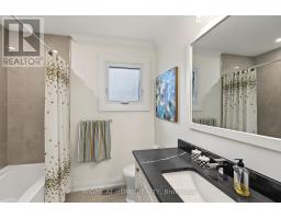11 Harrowsmith Place, Richmond Hill, ON L4E2K1 Photo 30