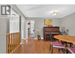 Bedroom - 7 Woodbrook Way Sw, Calgary, AB T2W4J7 Photo 11