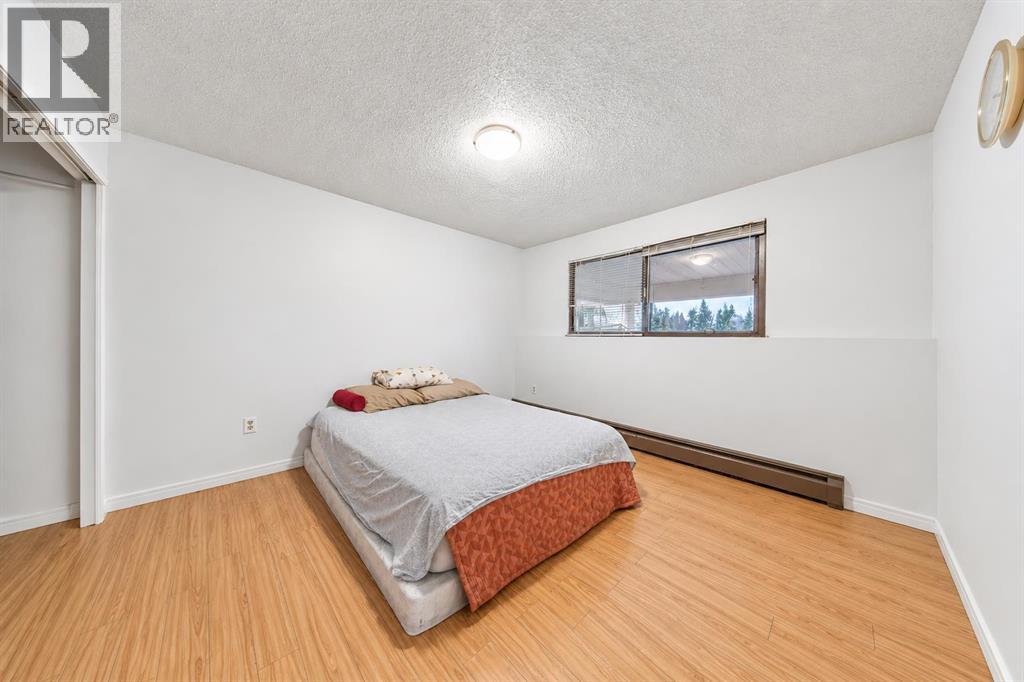 5918 57 Avenue - 23