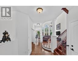Family room - 37 Denim Drive, Brampton, ON L6P2R3 Photo 6