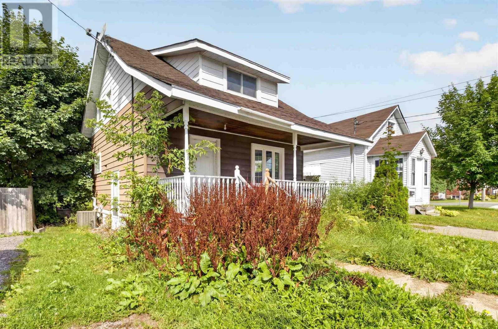 461 John ST, Sault Ste. Marie, Ontario, P6C3J8, Sault Ste. Marie, Ontario — photo 3 of 5