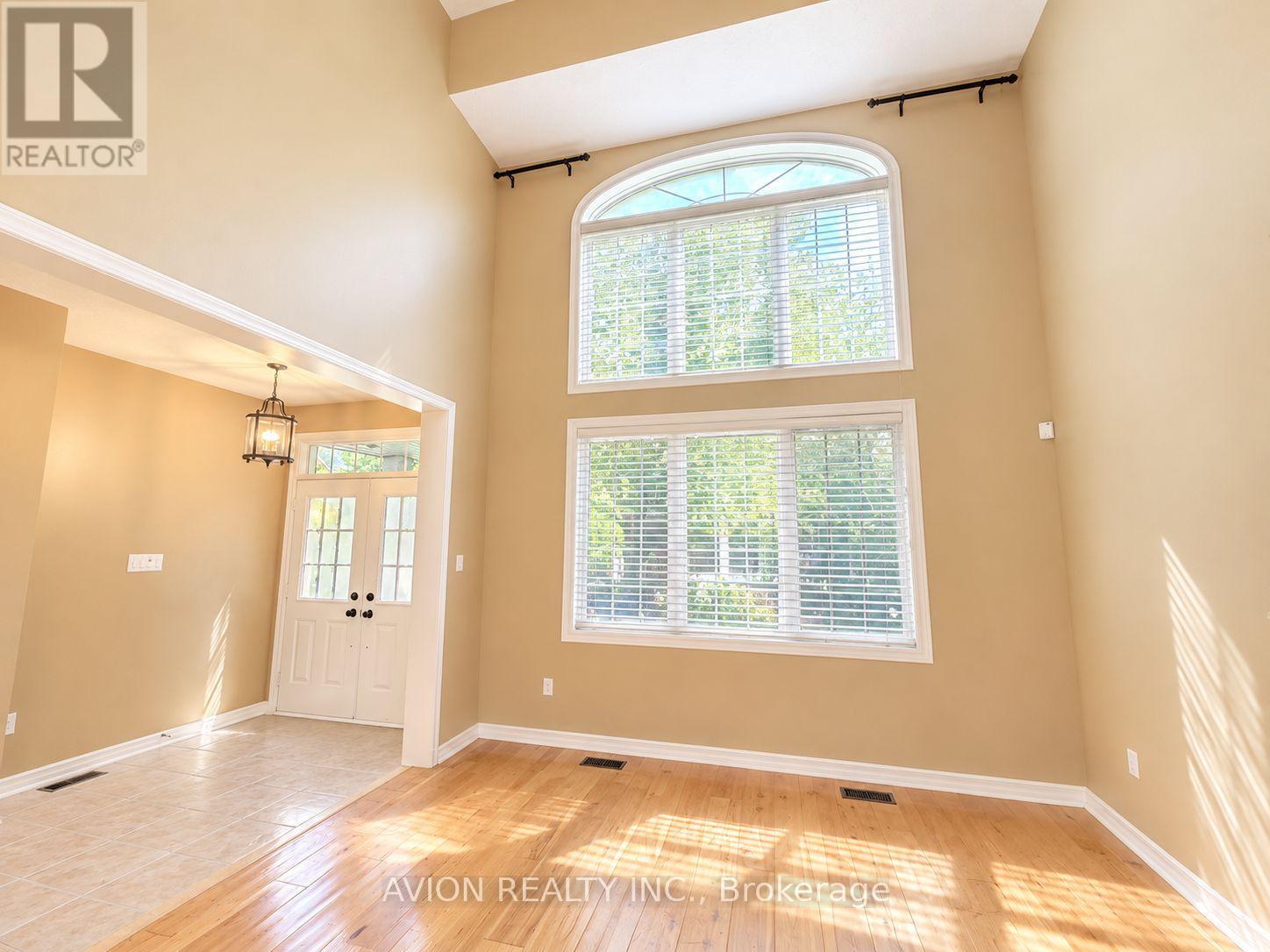 1392 PINECLIFF ROAD, Oakville (WT West Oak Trails) — photo 2