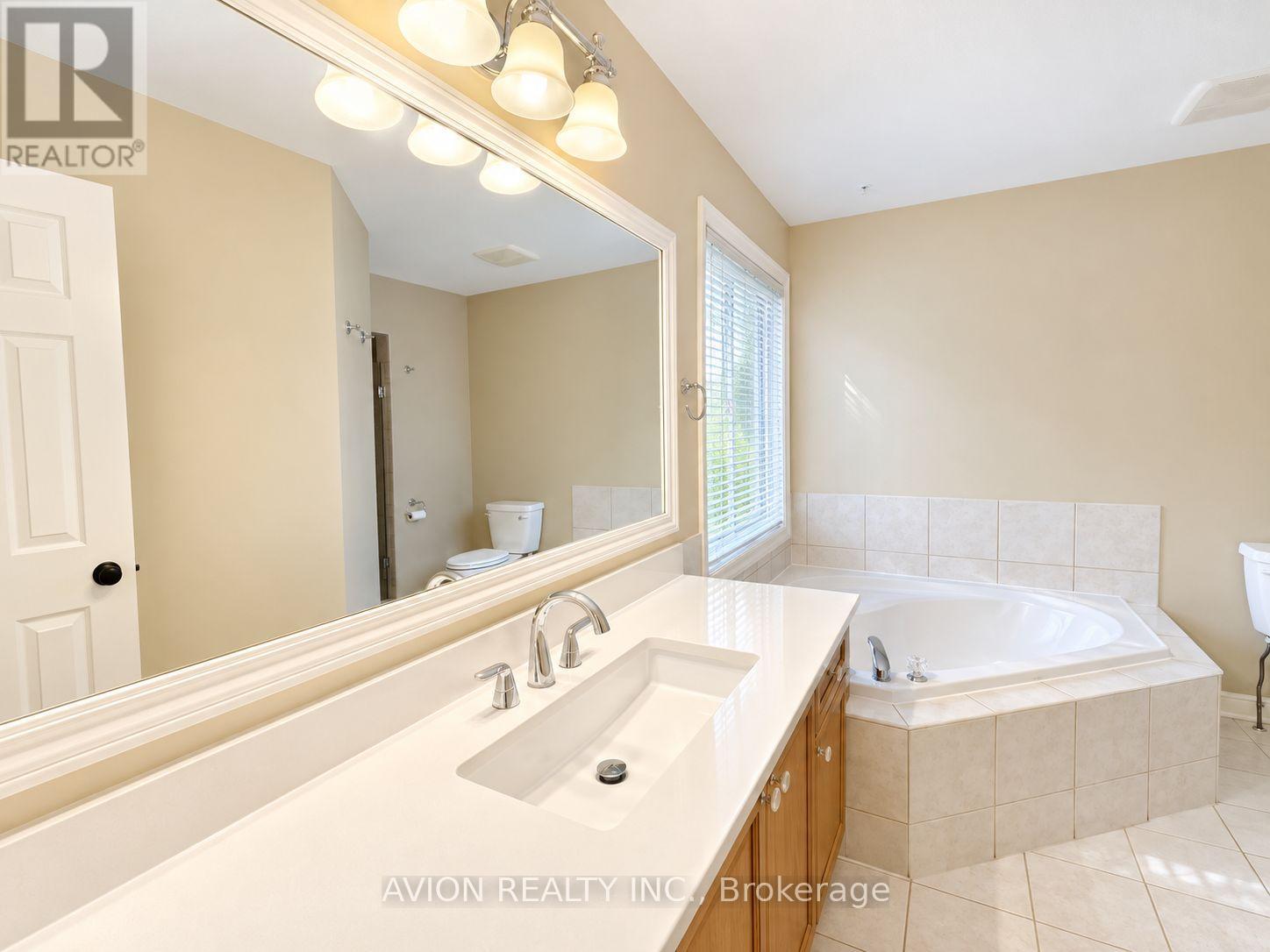 1392 PINECLIFF ROAD, Oakville (WT West Oak Trails) — photo 8