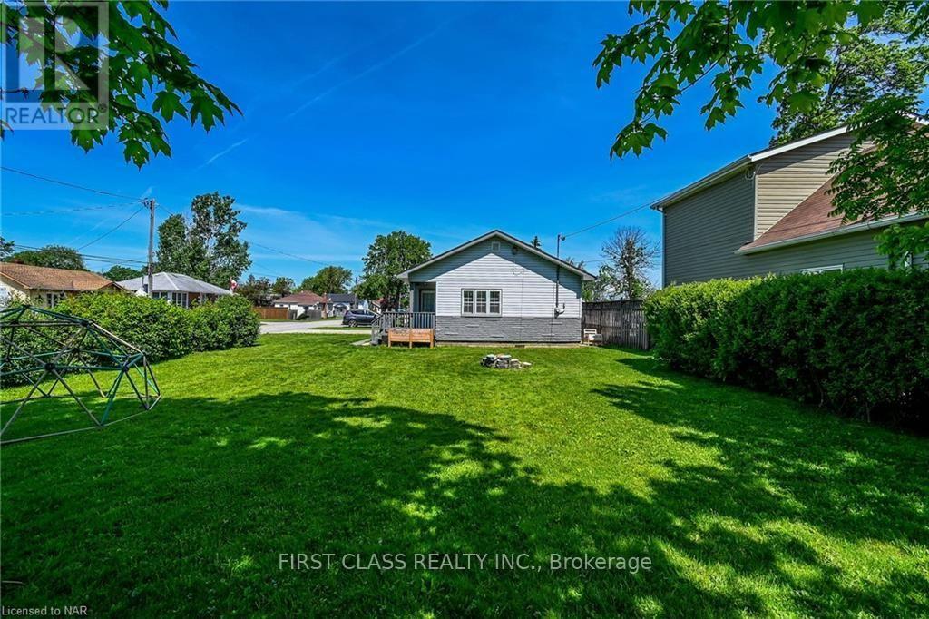 64 DOMINION ROAD, Fort Erie (Lakeshore) — photo 2