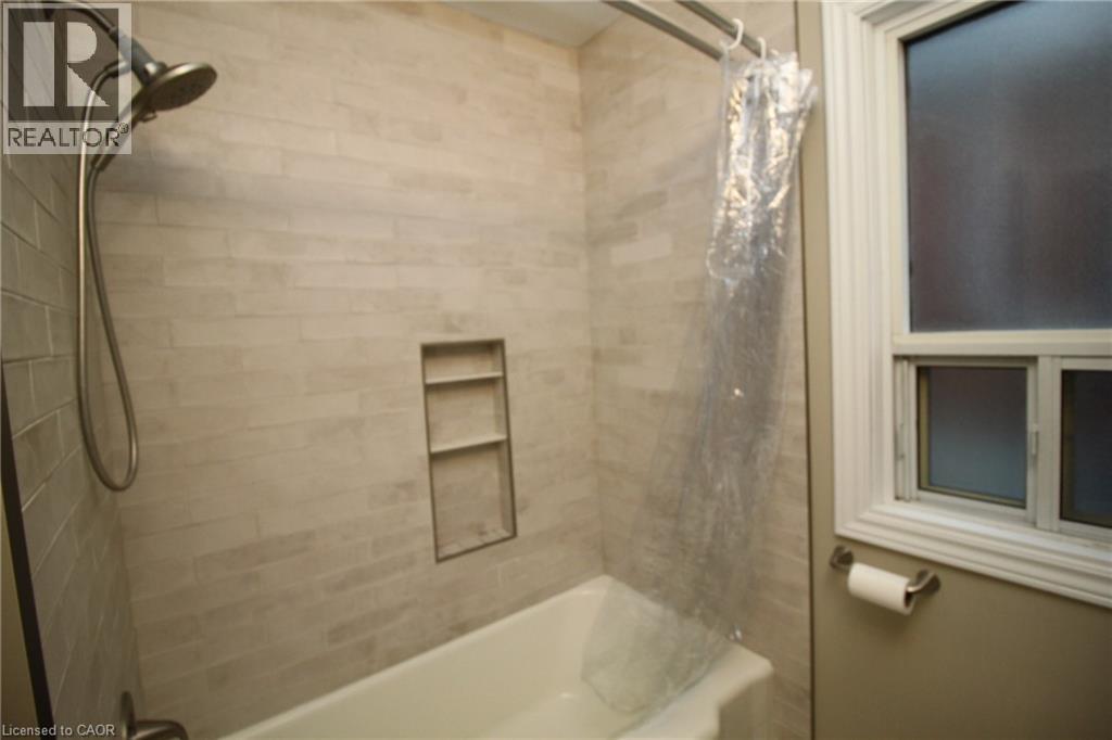 245 EAST 13TH Street Unit# 2, Hamilton — photo 4