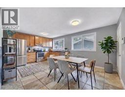 Kitchen - 4819 Memorial Drive Se, Calgary, AB T2A2P9 Photo 6