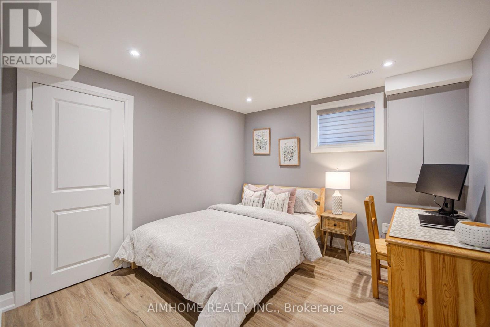 83 HOUSEMAN CRESCENT - Image 36