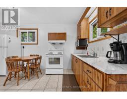 638 Derbyshire Point Lane, Athens, ON K0E1B0 Photo 11