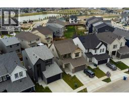 341 Baneberry Way Sw, Airdrie, AB T4B5S1 Photo 32