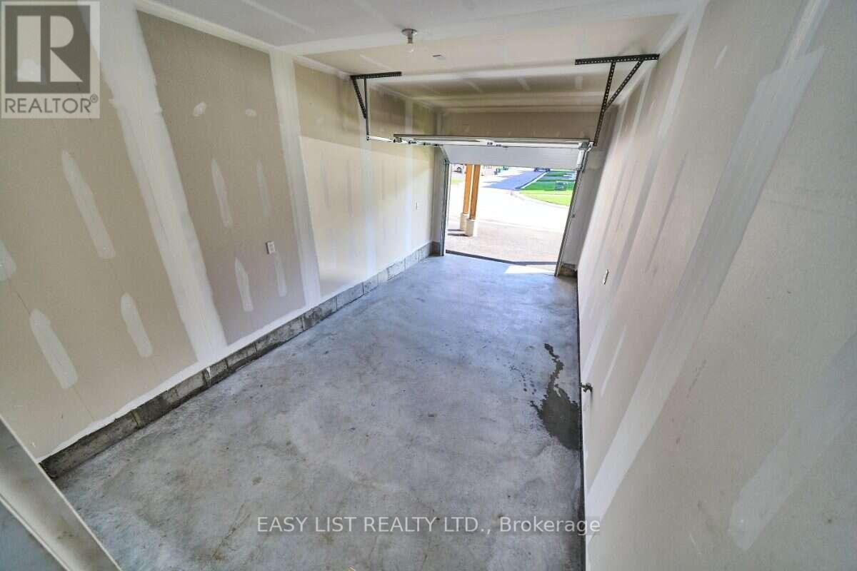 23 ADDYMAN CRESCENT - 19