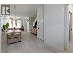 Laundry room - 30 Creekside Manor Sw, Calgary, AB T2X5S2 Photo 10