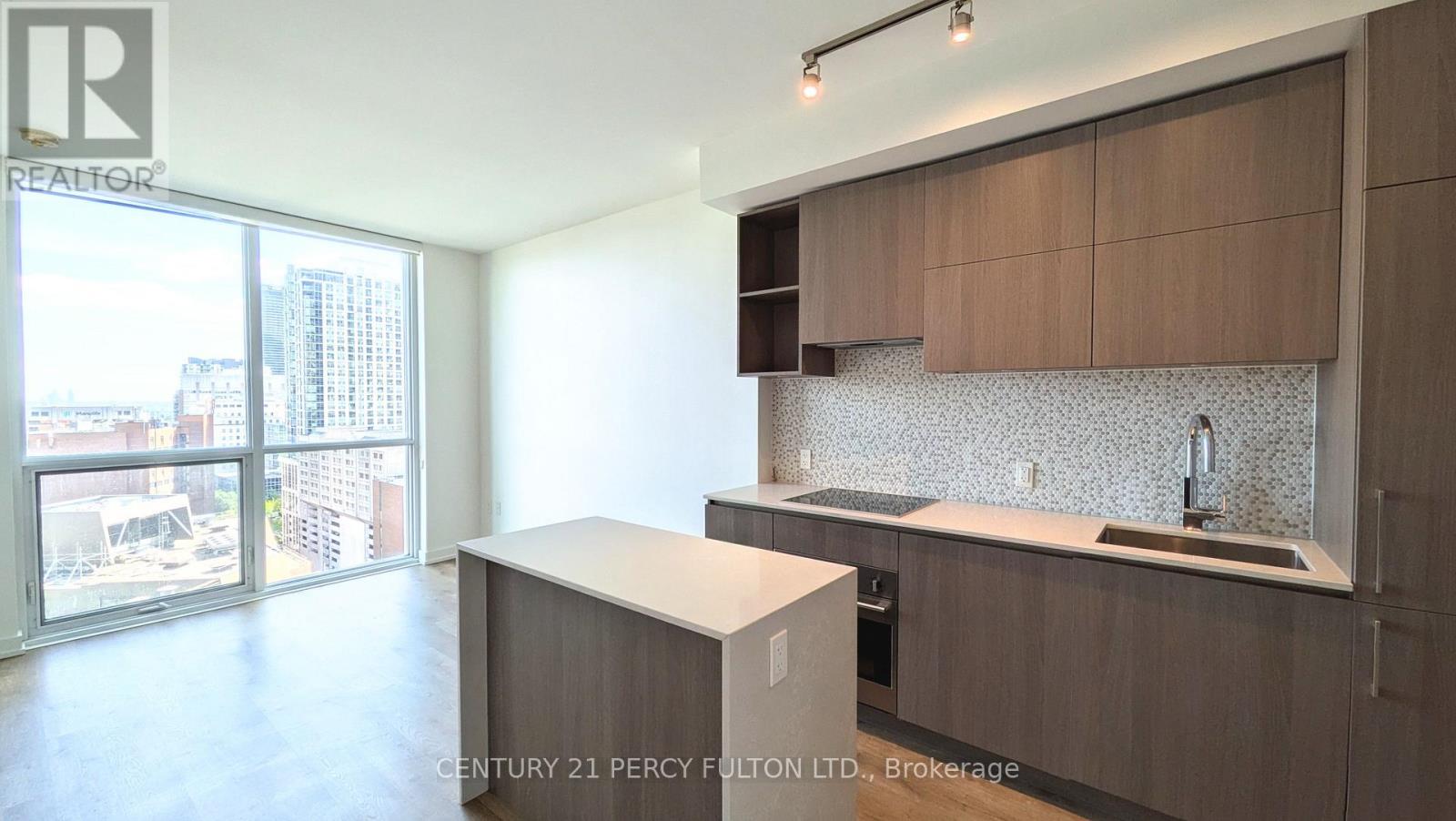 1610 - 1 YORKVILLE AVENUE, Toronto (Annex) — photo 2