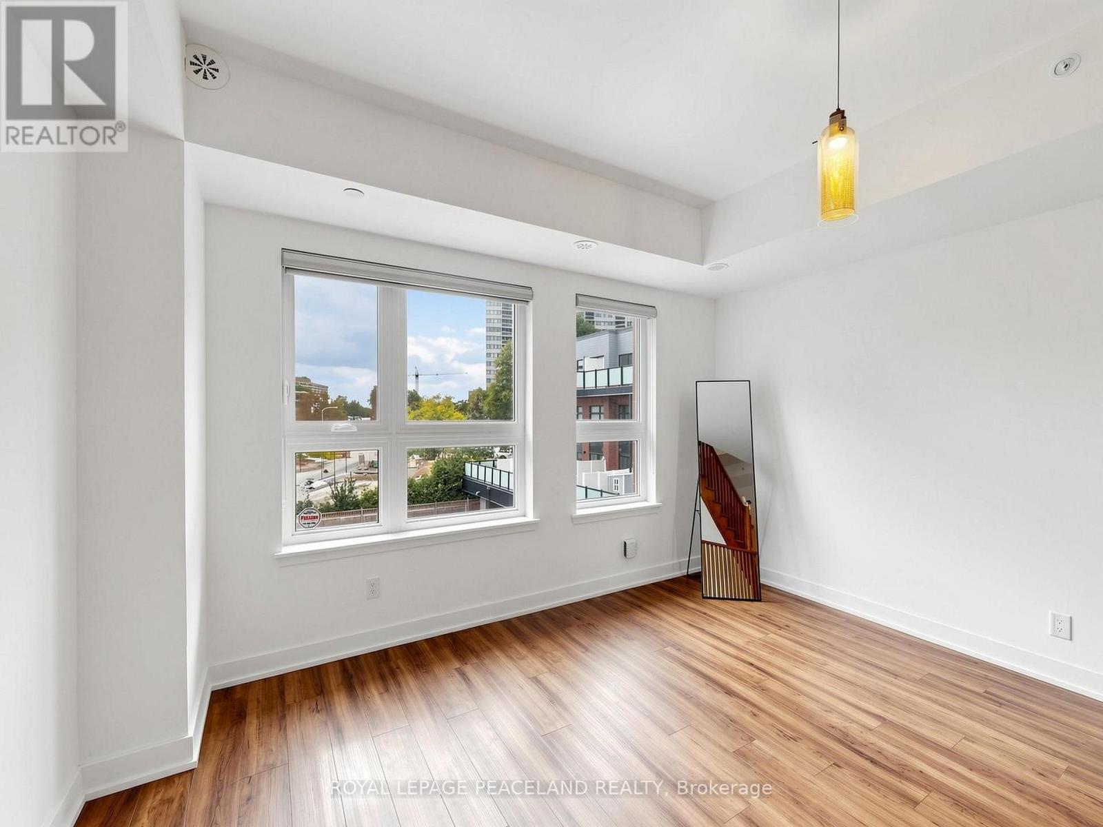 325 - 2100 BRIDLETOWNE CIRCLE, Toronto (L'Amoreaux) — photo 3