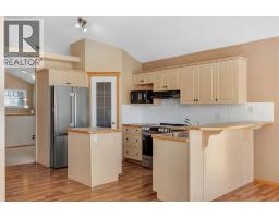 Kitchen - 186 Cramond Close Se, Calgary, AB T3M1C2 Photo 6