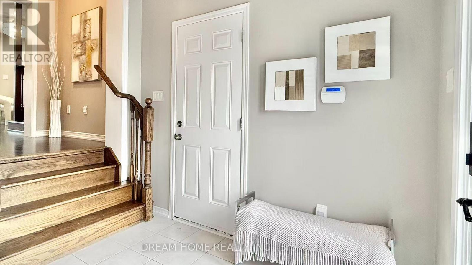 24 SPOFFORD DRIVE, Whitchurch-Stouffville (Stouffville) — photo 4