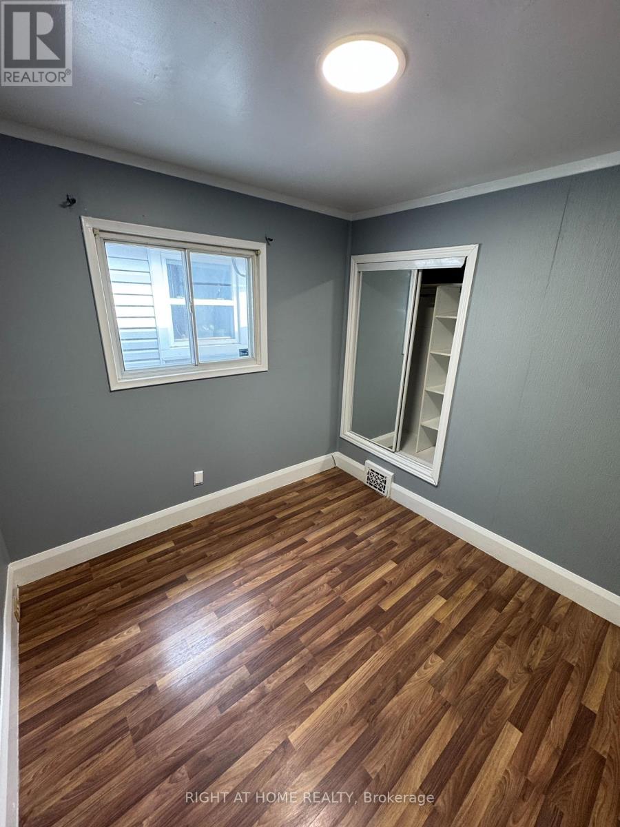683 MORTIMER AVENUE - 24