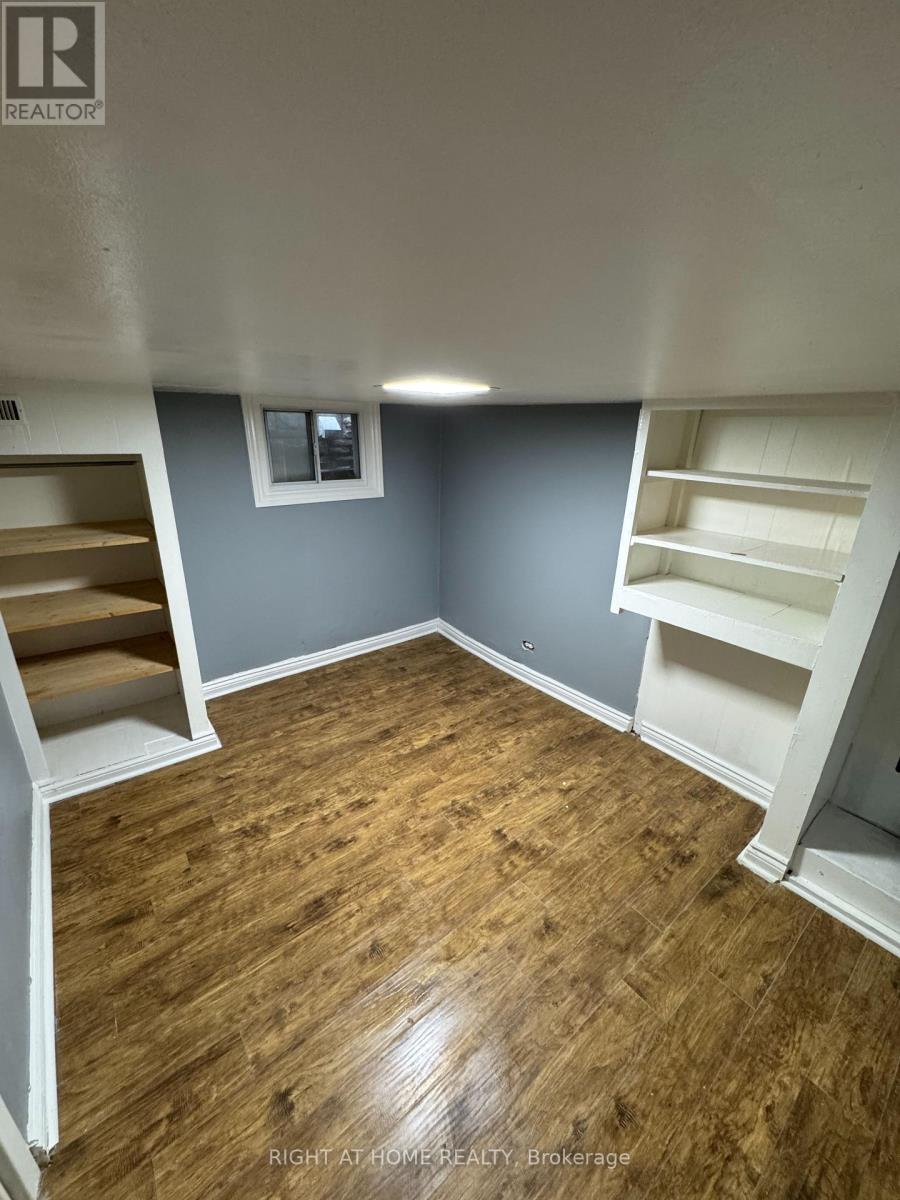 683 MORTIMER AVENUE - 9