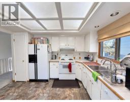 4pc Bathroom - 668 Whiteridge Road Ne, Calgary, AB T1Y2Y8 Photo 6