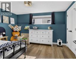 1215 Lake Twintree Drive Se, Calgary, AB T2J2W9 Photo 35