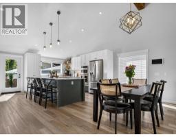 1215 Lake Twintree Drive Se, Calgary, AB T2J2W9 Photo 16