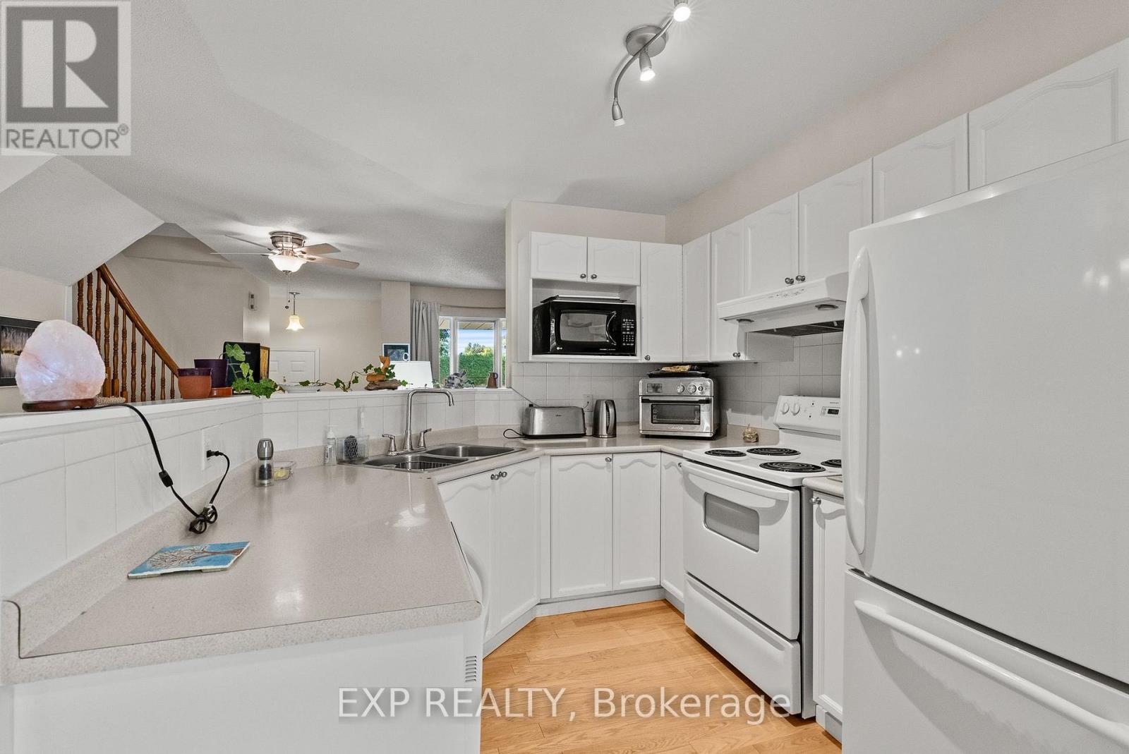 534 LAWLER CRESCENT, Ottawa — photo 11