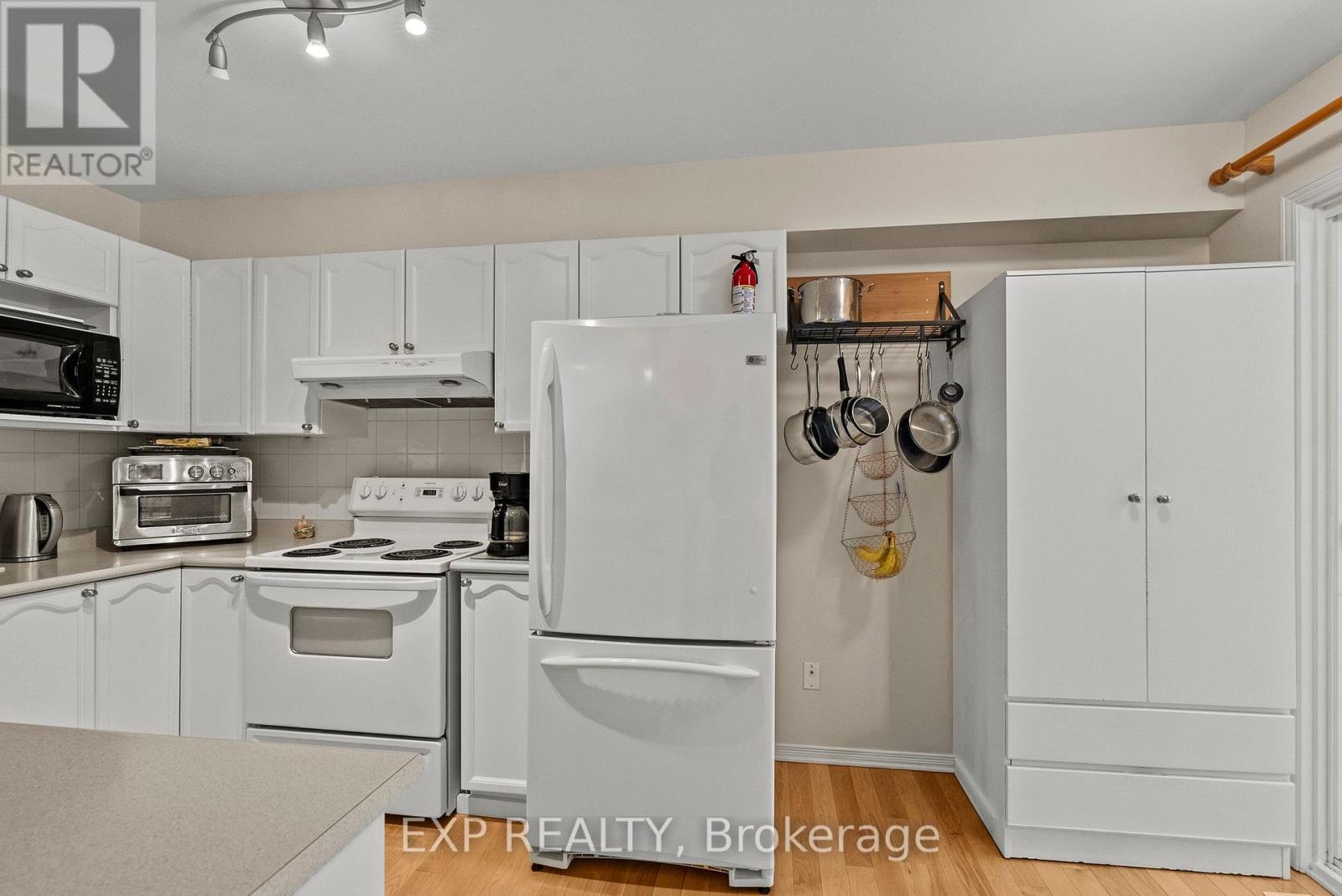 534 LAWLER CRESCENT - Image 14