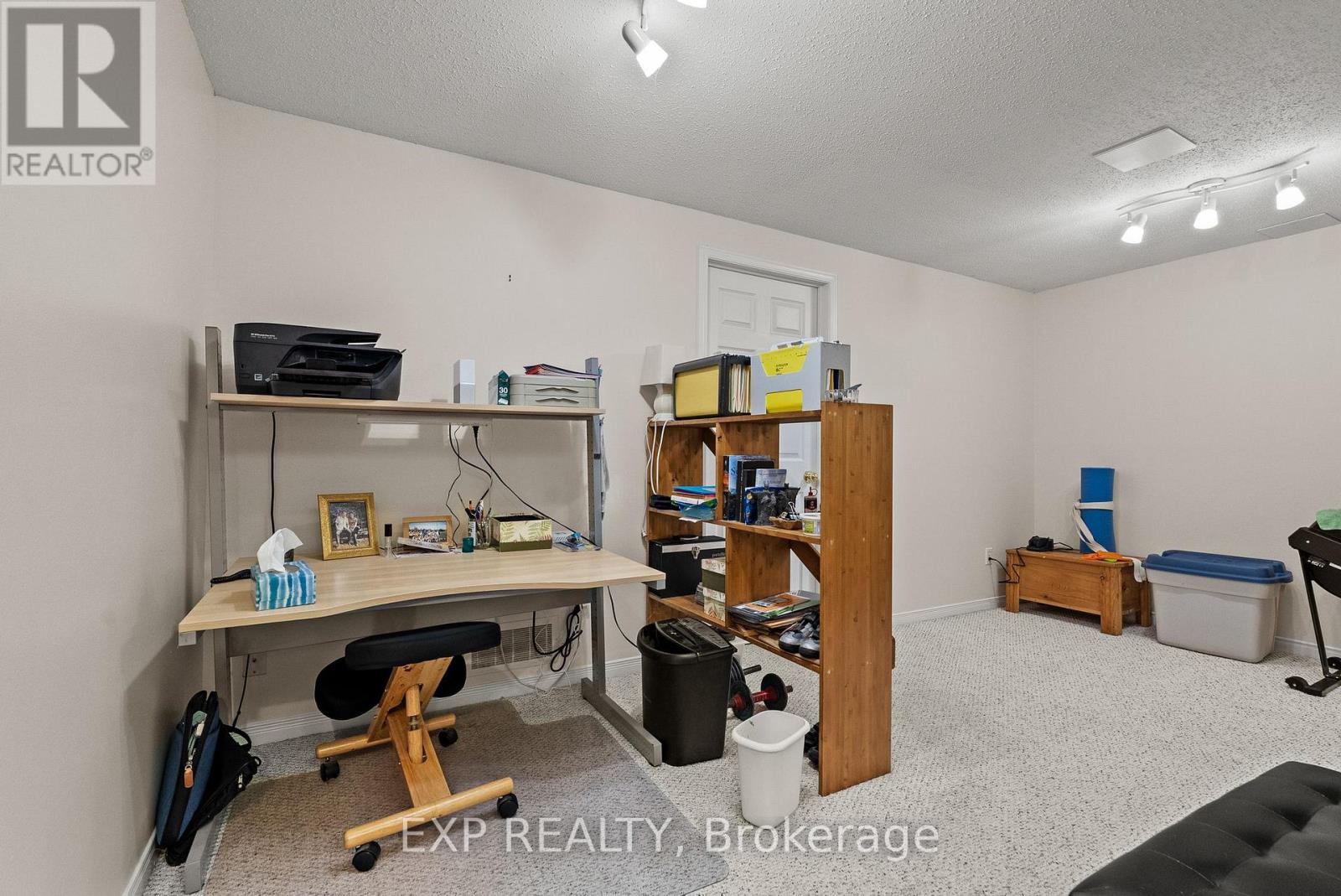 534 LAWLER CRESCENT - Image 29