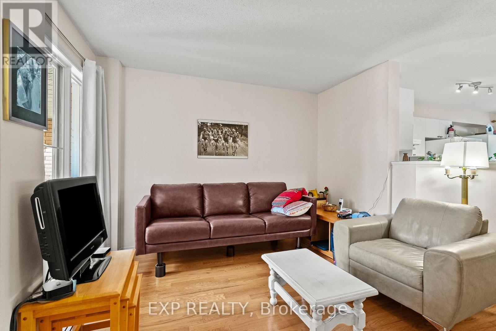 534 LAWLER CRESCENT - 5