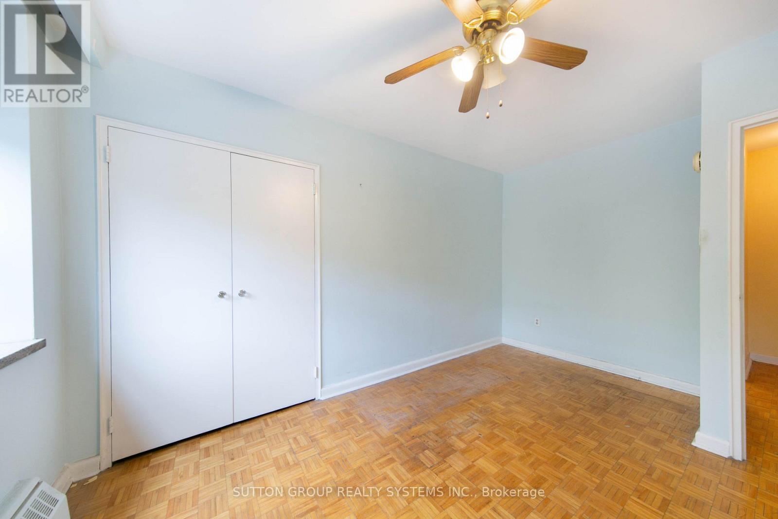 #209 921 MIDLAND AVENUE - 15