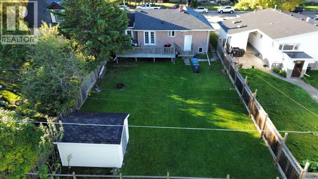 Listing photo – 5020 46 Street, Innisfail