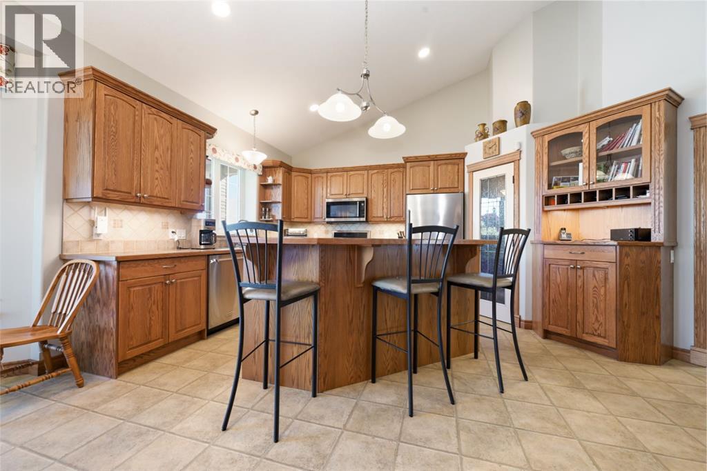 Listing photo – 26139 Highway 595, Rural Red Deer County