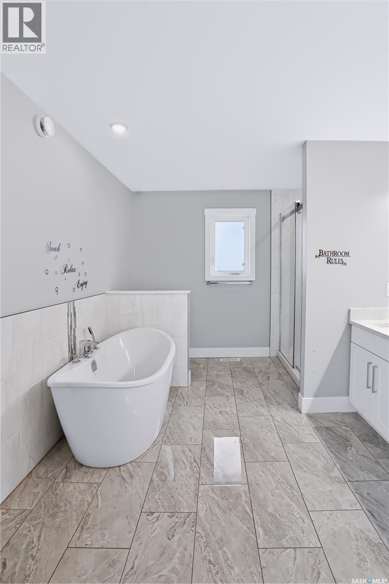550 Bolstad TURN, Saskatoon — photo 24