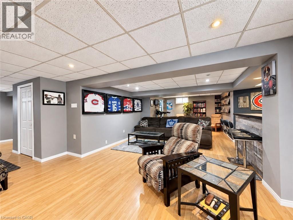 35 Gerald Crescent — photo 40