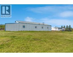 232003 Range Road 242, Rural Wheatland County, AB T1P0N1 Photo 9