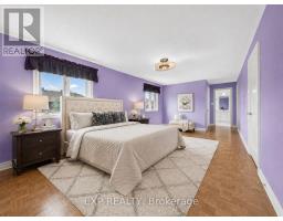 19 Springbrook Drive, Richmond Hill, ON L4B3R9 Photo 16