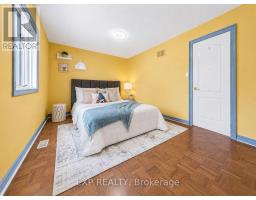 19 Springbrook Drive, Richmond Hill, ON L4B3R9 Photo 24
