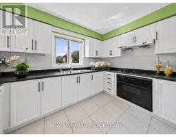 19 Springbrook Drive, Richmond Hill, ON L4B3R9 Photo 15