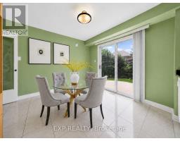 Eating area - 19 Springbrook Drive, Richmond Hill, ON L4B3R9 Photo 10