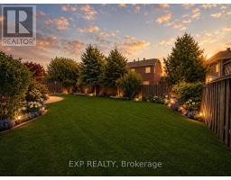 19 Springbrook Drive, Richmond Hill, ON L4B3R9 Photo 30