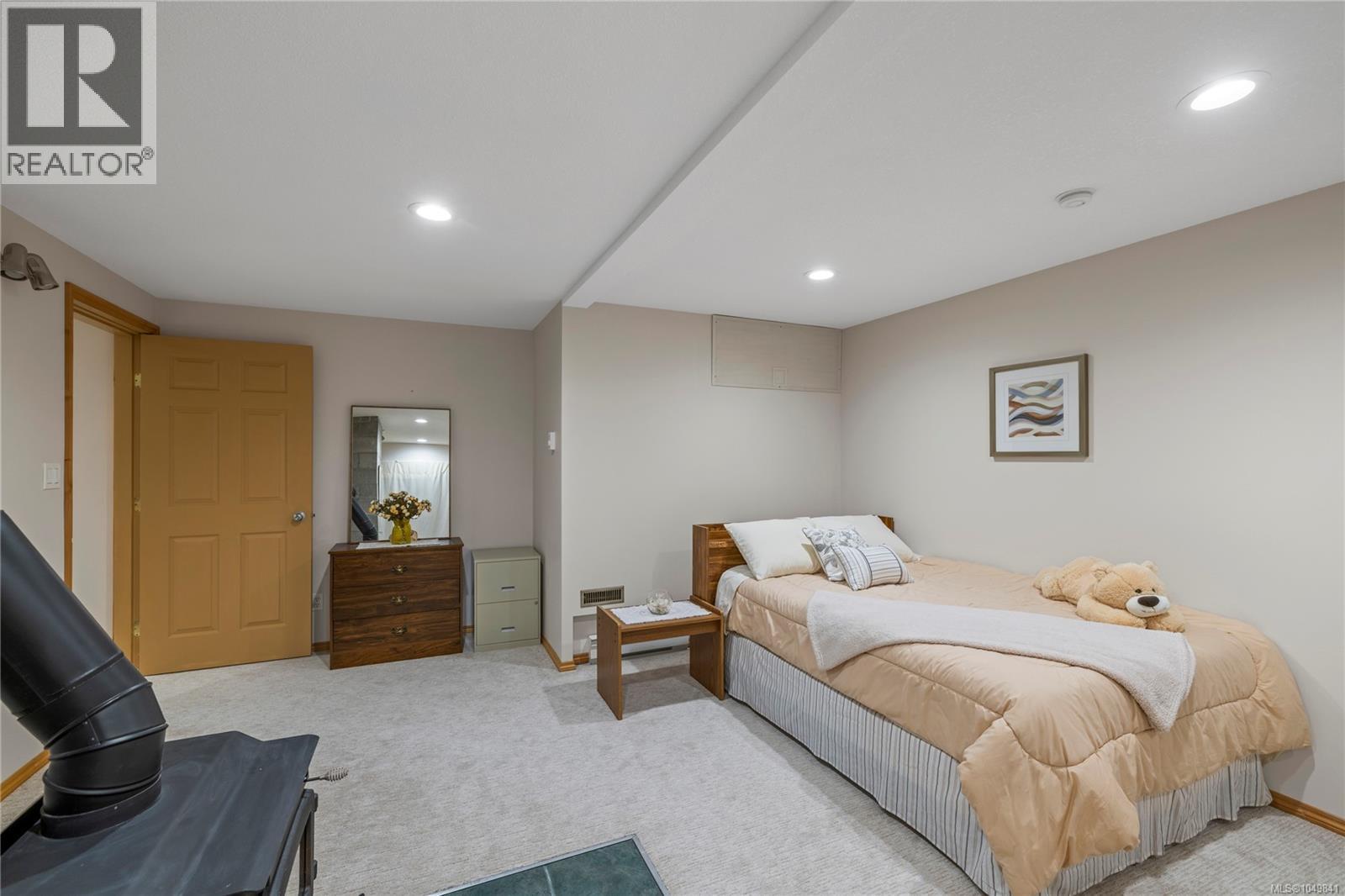 1769 Errington Rd - 38