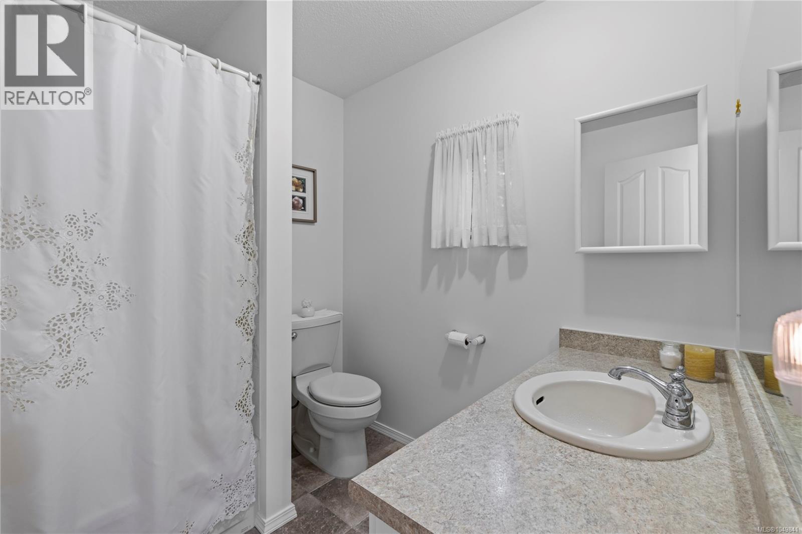 1769 Errington Rd - 26