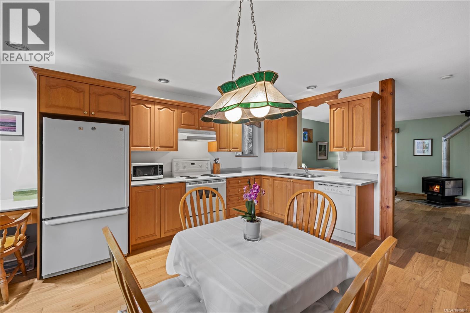 1769 Errington Rd - Image 23