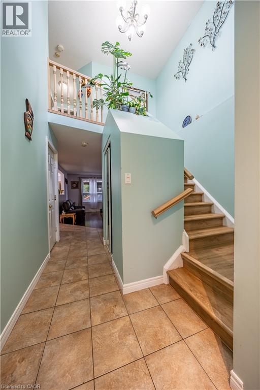 237 GREY FOX Drive - 5