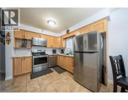237 Grey Fox Drive, Kitchener, ON N2E3N7 Photo 10