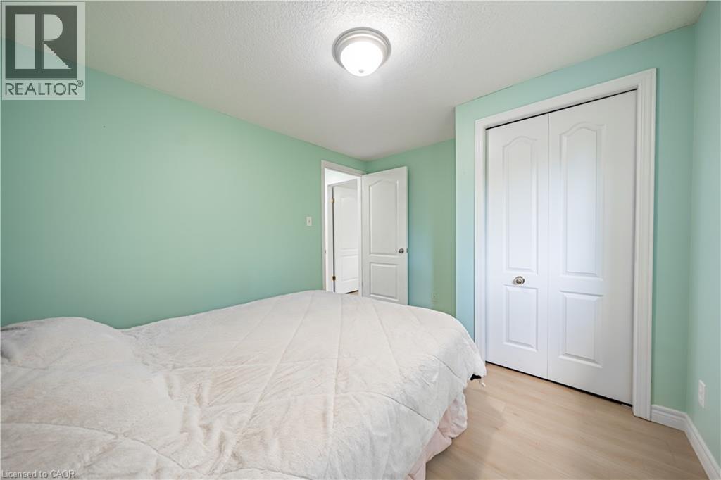 237 GREY FOX Drive - 24