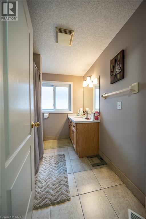 237 GREY FOX Drive - Image 19